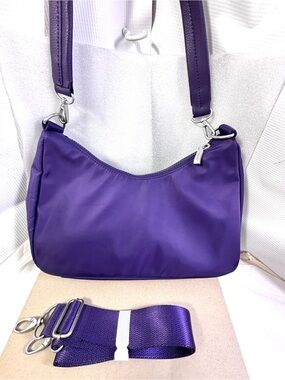 Baggallini Women’s Savannah C/B. Deep Grape.